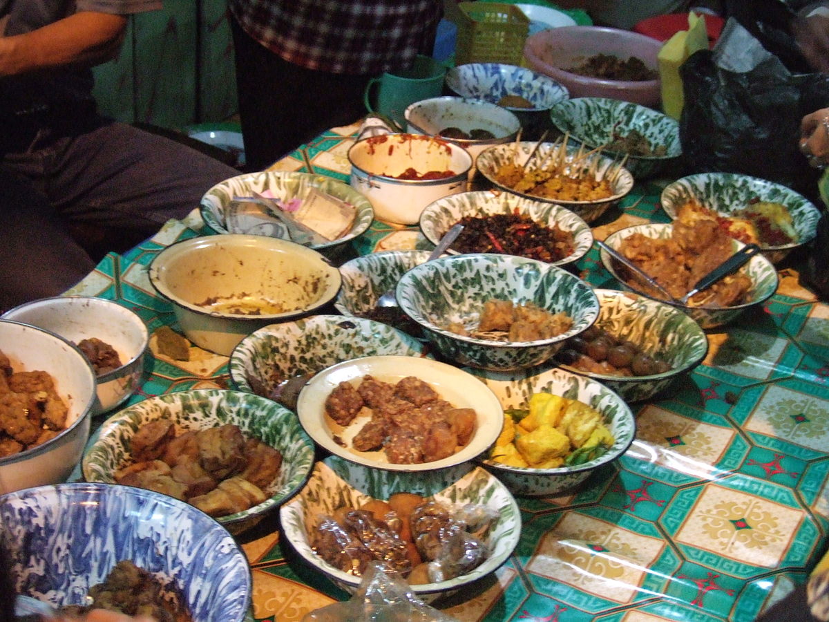 Liburan ke Cirebon? Wajib Coba 6 Wisata Kulinernya yang Lezat
